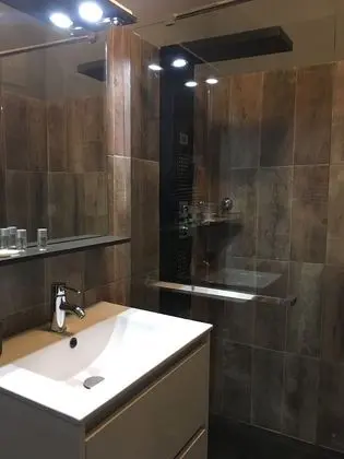 Classic Tek Büyük Yataklı Oda