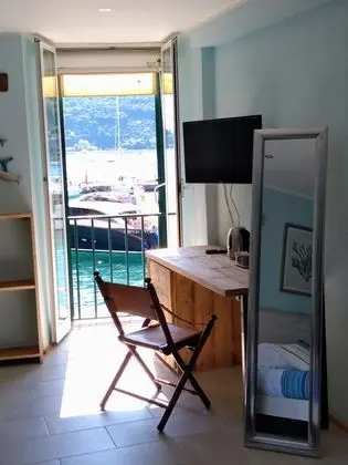 Tek Büyük veya İki Ayrı Yataklı Oda, Deniz Manzaralı