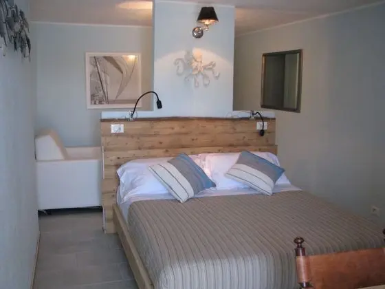 Tek Büyük Yataklı Oda, Balkon, Deniz Manzaralı