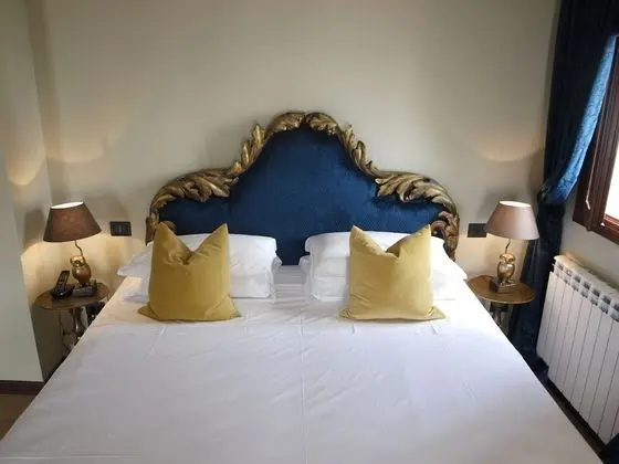 Superior Oda, 1 Büyük (Queen) Boy Yatak, Kanal Manzaralı, Köşe