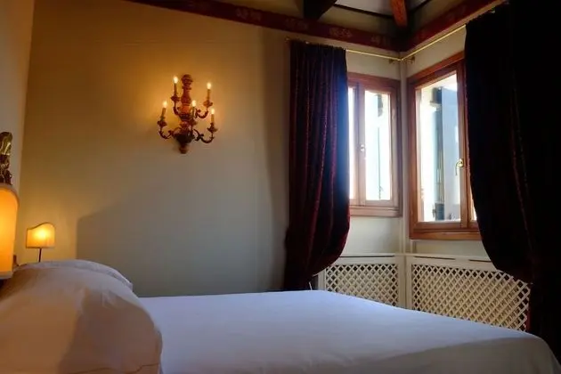 Superior Tek Büyük Yataklı Oda, Kanal Manzaralı, Kule