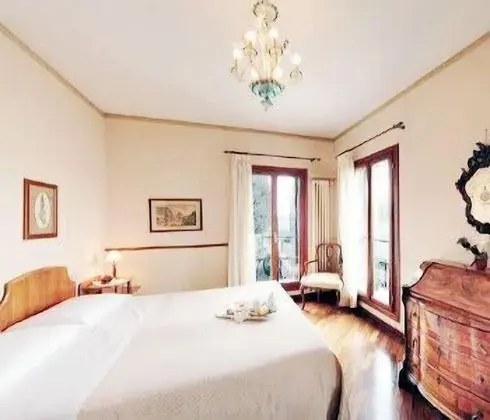 Superior Tek Büyük Yataklı Oda, Kanal Manzaralı, Kule