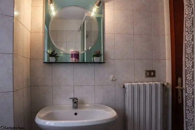 İki Ayrı Yataklı Oda, 2 Tek Kişilik Yatak, Ortak Banyo