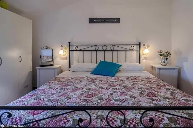 Tek Büyük Yataklı Oda, Ortak Banyo