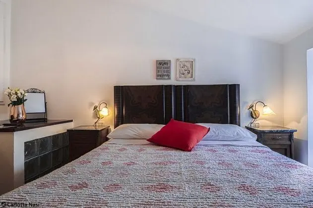 Tek Büyük Yataklı Oda, Ortak Banyo