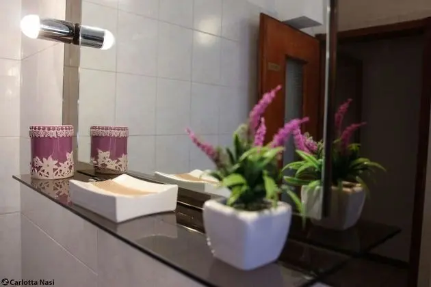 Tek Büyük Yataklı Oda, Ortak Banyo