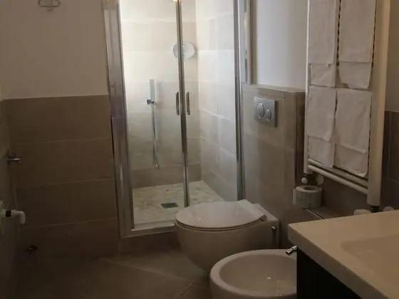 Tek Büyük veya İki Ayrı Yataklı Oda, Şehir Manzaralı