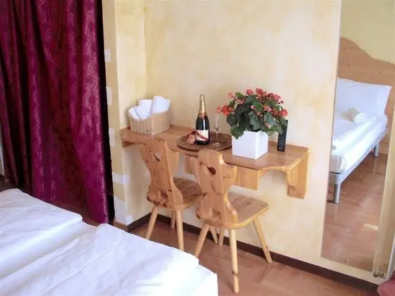 Tek Büyük Yataklı Oda, Dağ Manzaralı