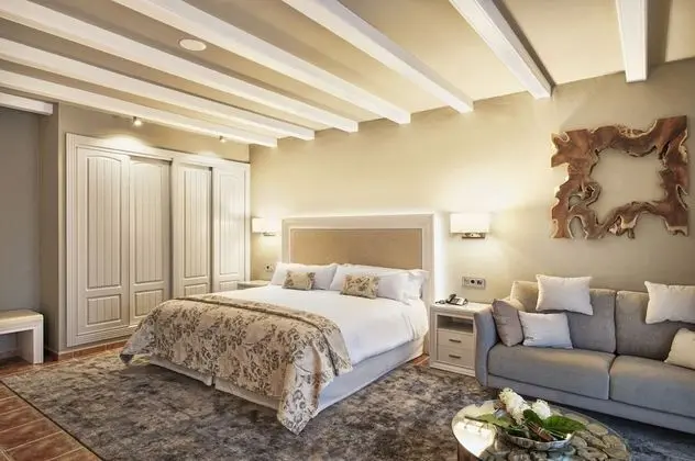 Elite Oda (Spa Access)