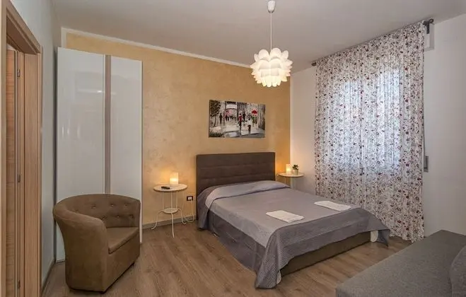 Üç Kişilik Oda