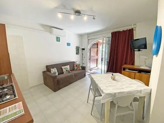 Apart Daire, 2 Yatak Odası, Zemin Kat