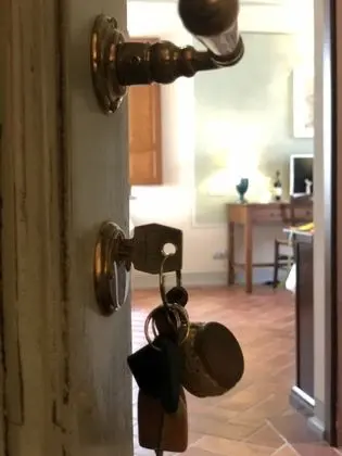 Comfort Büyük Yataklı Tek Kişilik Oda