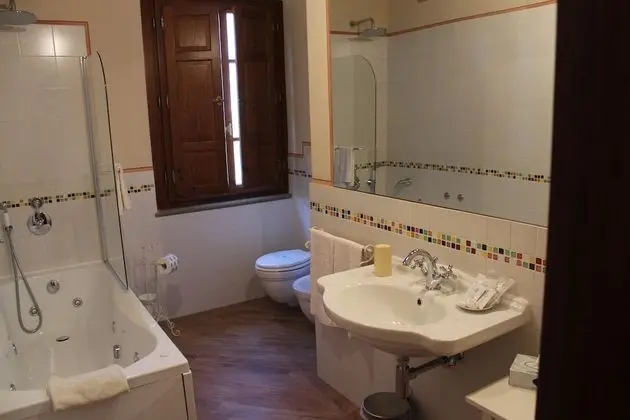 Comfort Büyük Yataklı Tek Kişilik Oda