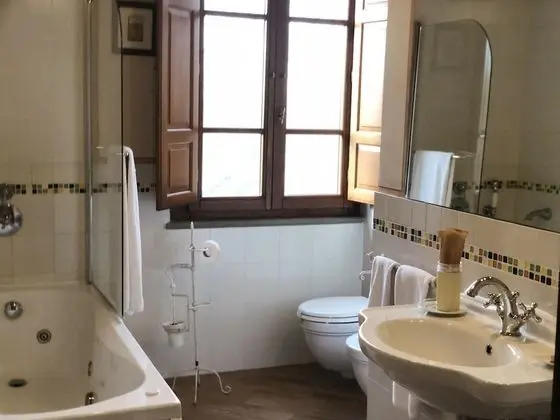 Comfort Büyük Yataklı Tek Kişilik Oda