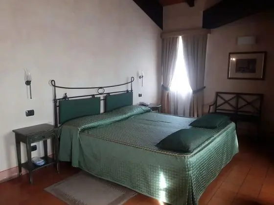 Tek Büyük veya İki Ayrı Yataklı Oda