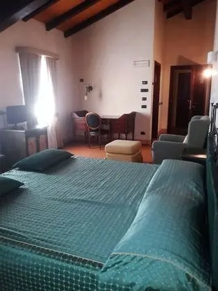 Tek Büyük veya İki Ayrı Yataklı Oda