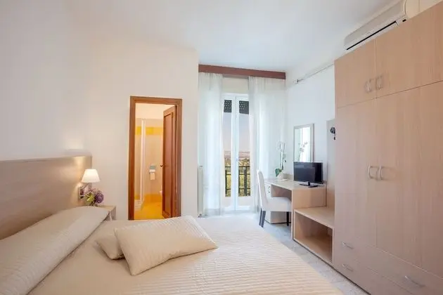 Classic Tek Büyük veya İki Ayrı Yataklı Oda