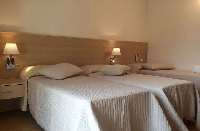 Classic Üç Kişilik Oda