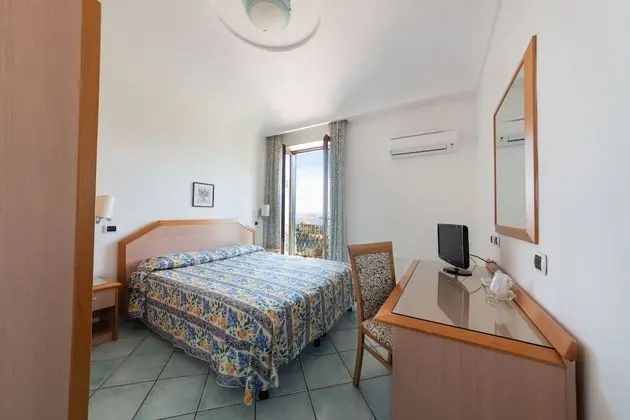 Superior Tek Büyük Yataklı Oda, Deniz Manzaralı