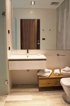 Standard Tek Büyük veya İki Ayrı Yataklı Oda, Balkon