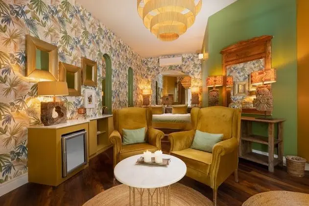 Executive Love Suite
