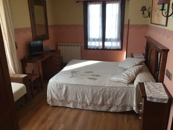 Oda, 1 Büyük (Queen) Boy Yatak ve Çekyat