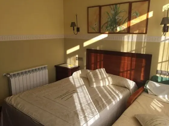 Oda, 1 Büyük (Queen) Boy Yatak ve Çekyat