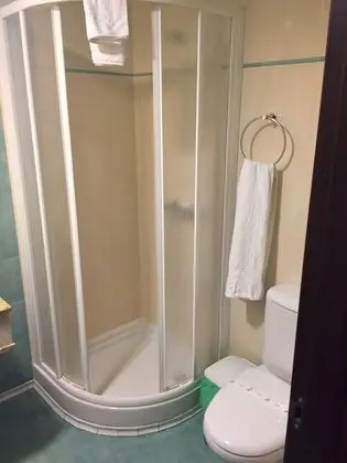 Tek Büyük Yataklı Oda, 2 Tek Kişilik Yatak