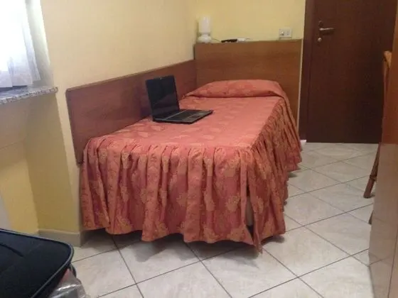 Tek Kişilik Oda