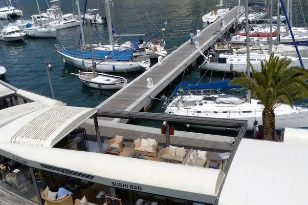 Superior Tek Büyük Yataklı Oda, Liman Manzaralı