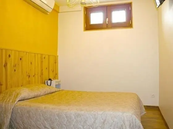 Tek Büyük Yataklı Oda