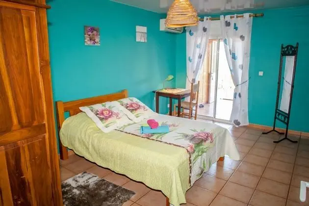 Bungalov, Teras (Margosier)