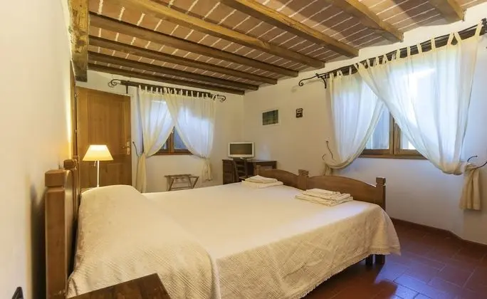 İki Ayrı Yataklı Oda, Tepe Manzaralı