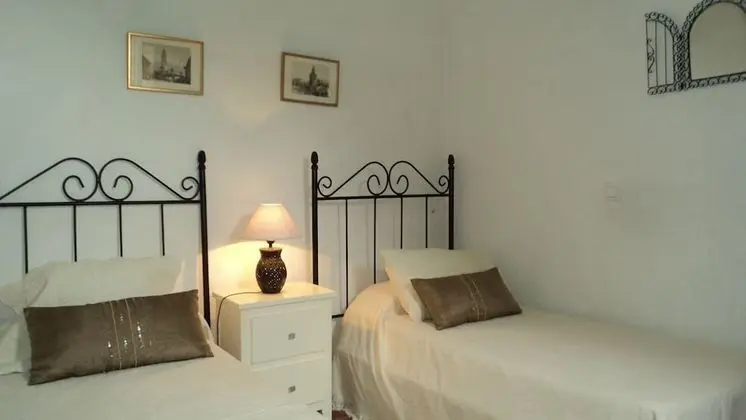 Standard İki Ayrı Yataklı Oda, Ortak Banyo