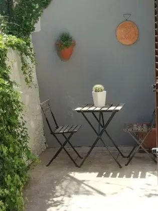 Family Oda, Özel Banyo, Bahçeli