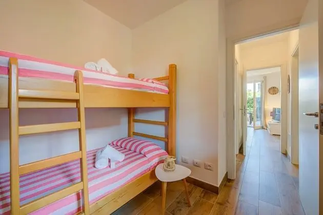 Family Apart Daire, Birden Çok Yatak, Bahçeli (La Casa Accanto With Shared Pool)