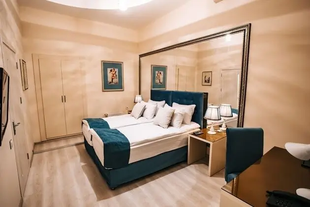 Standard Tek Büyük veya İki Ayrı Yataklı Oda
