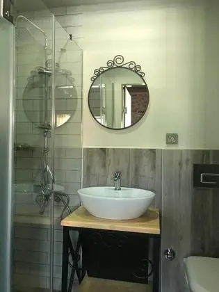 Ekonomik Oda, Sokak Manzaralı