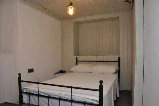 Ekonomik Oda, Sokak Manzaralı