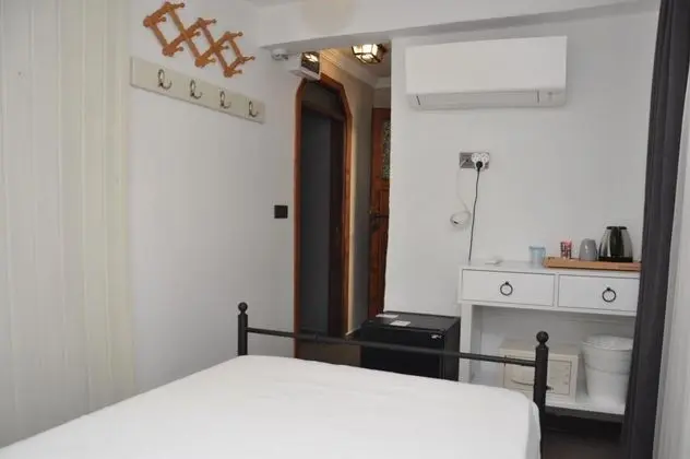 Ekonomik Oda, Sokak Manzaralı