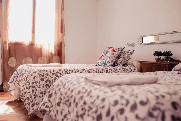 İki Ayrı Yataklı Oda, 2 Tek Kişilik Yatak