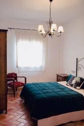 Tek Büyük Yataklı Oda, 1 Çift Kişilik Yatak