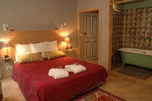 Tek Büyük Yataklı Oda (Corail)