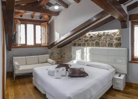 Apart Daire, 2 Yatak Odası, Teras, Bahçe Manzaralı