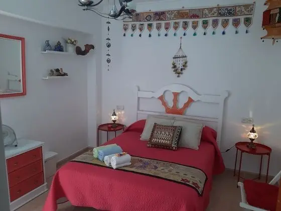 Tek Büyük Yataklı Oda, Ortak Banyo (balcony)