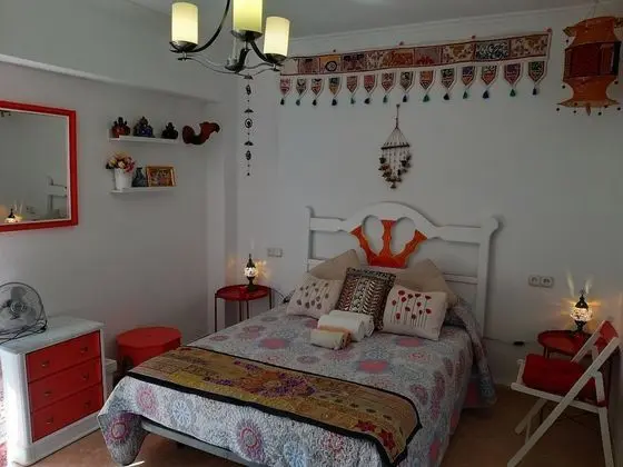 Tek Büyük Yataklı Oda, Ortak Banyo (balcony)
