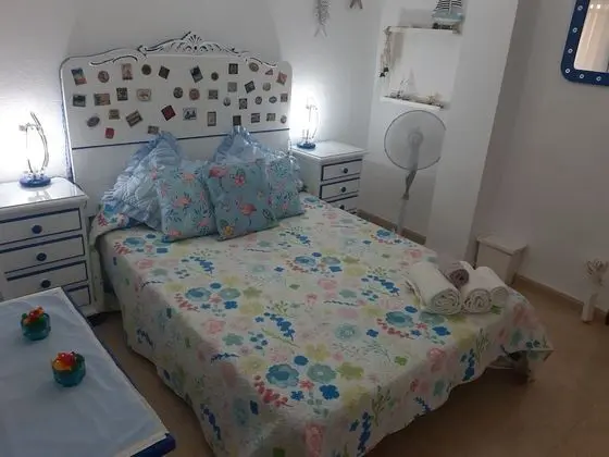 Tek Büyük Yataklı Oda, Ortak Banyo (balcony)