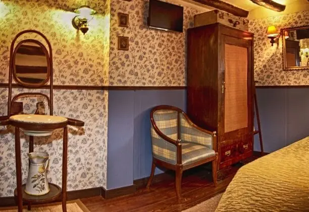 Tek Büyük Yataklı Oda (Los abuelos)