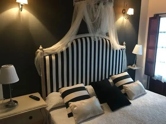 Superior Tek Büyük veya İki Ayrı Yataklı Oda