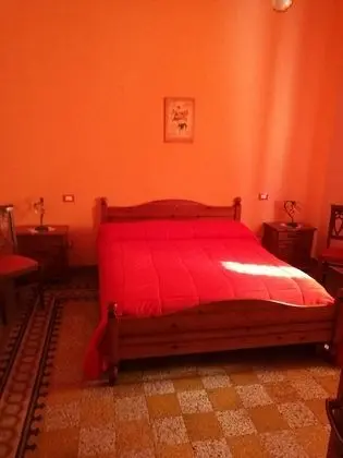 Comfort Tek Büyük Yataklı Oda, Ortak Banyo (Arancio)